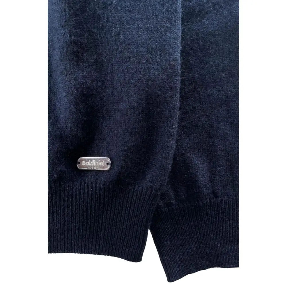 Baldinini trend blue cashmere sweater med mørk marine mønster og sølv tag