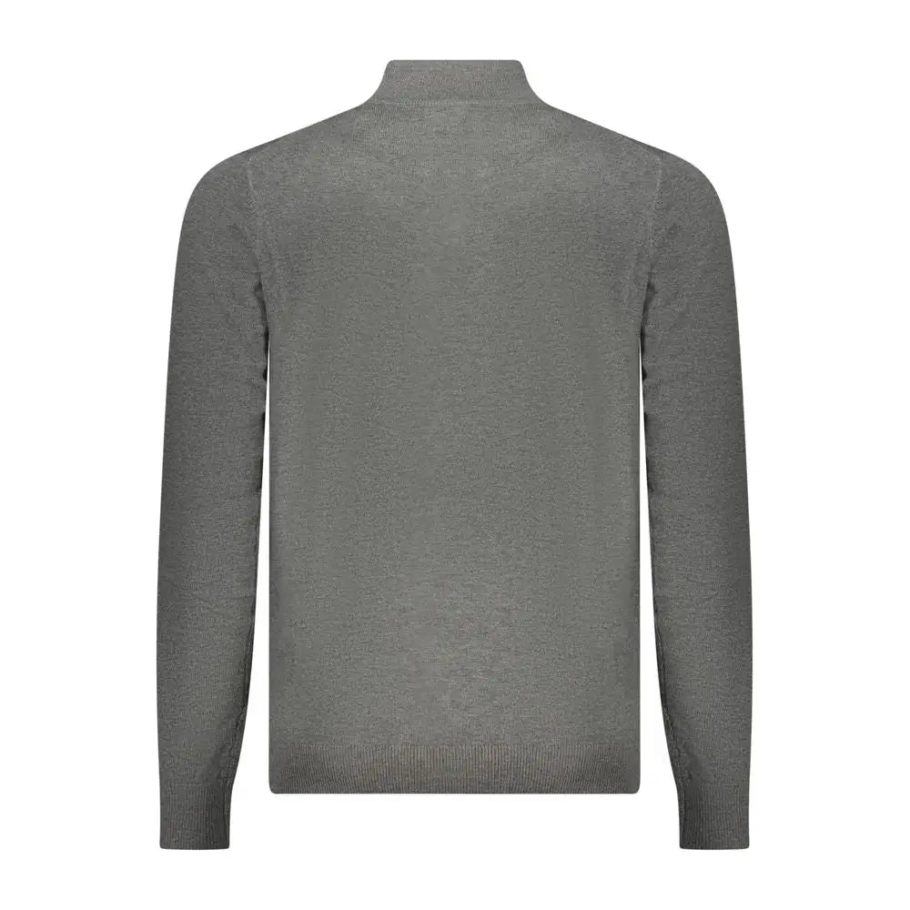 Sleek heather gray Norway 1963 wool sweater med fin strik og ribkant. Spar 30-70% på mode