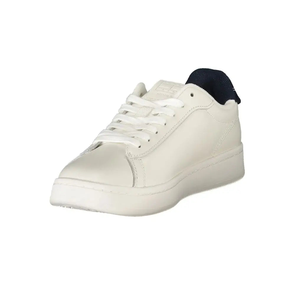 Tommy Hilfiger hvide læder sneakers med navy blå foring ved hælen