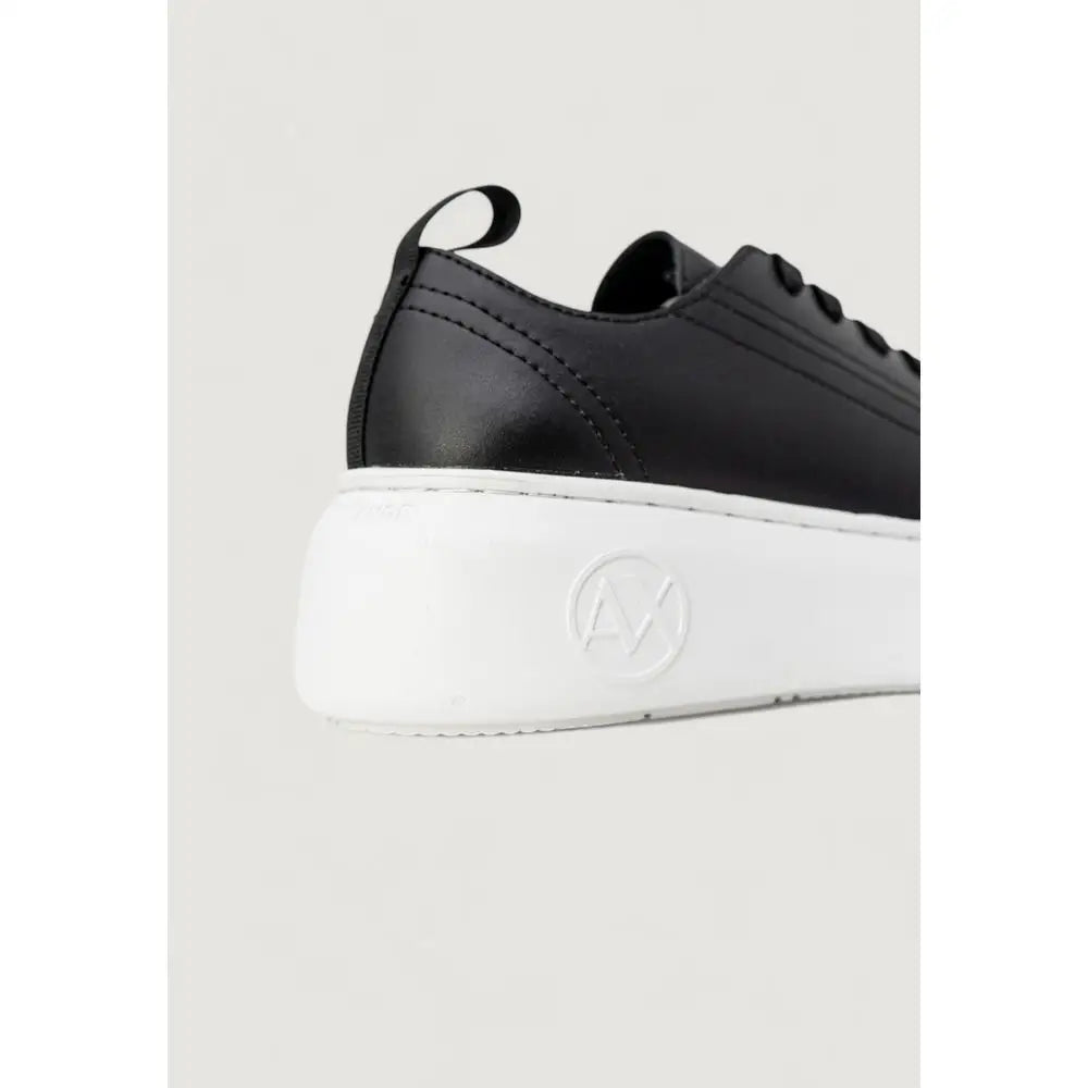 Armani Exchange sorte lækre sneakers med hvid gummisål og logo
