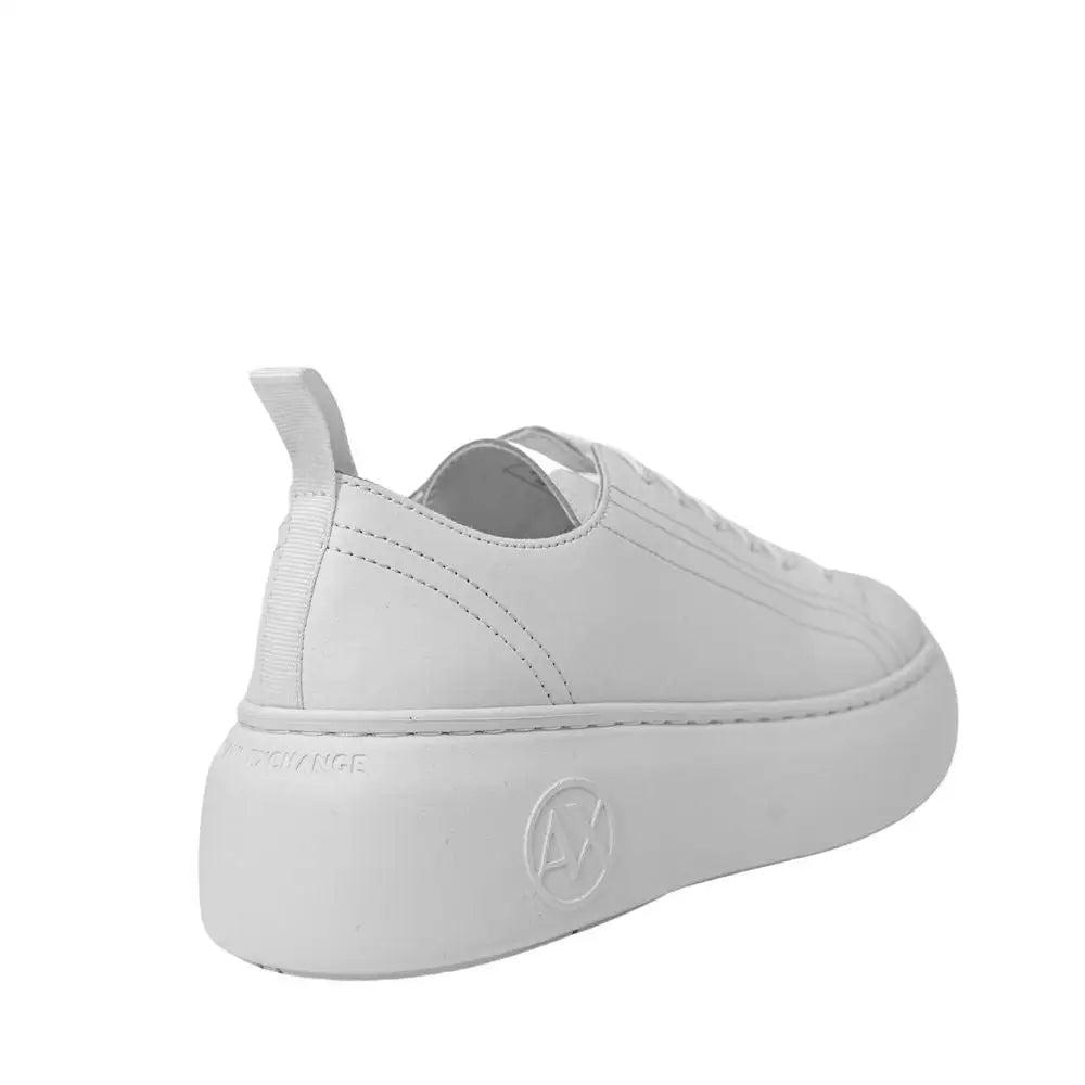 Armani Exchange hvide lædersneakers med platform sål og logo