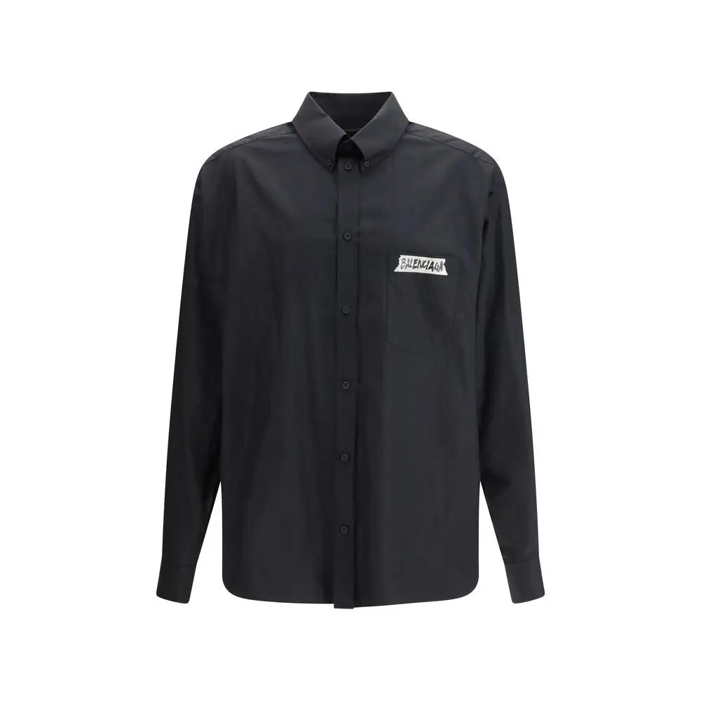 Balenciaga black cotton shirt med hvid logo på venstre bryst