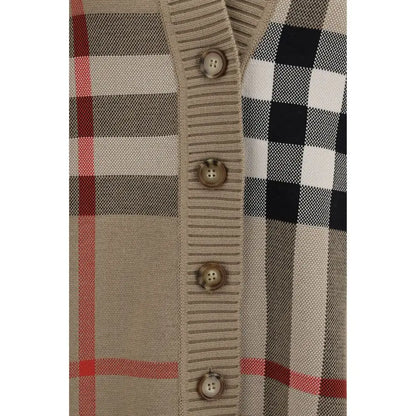 Burberry beige polyester cardigan med rød-sort ternmønster og brune knapper