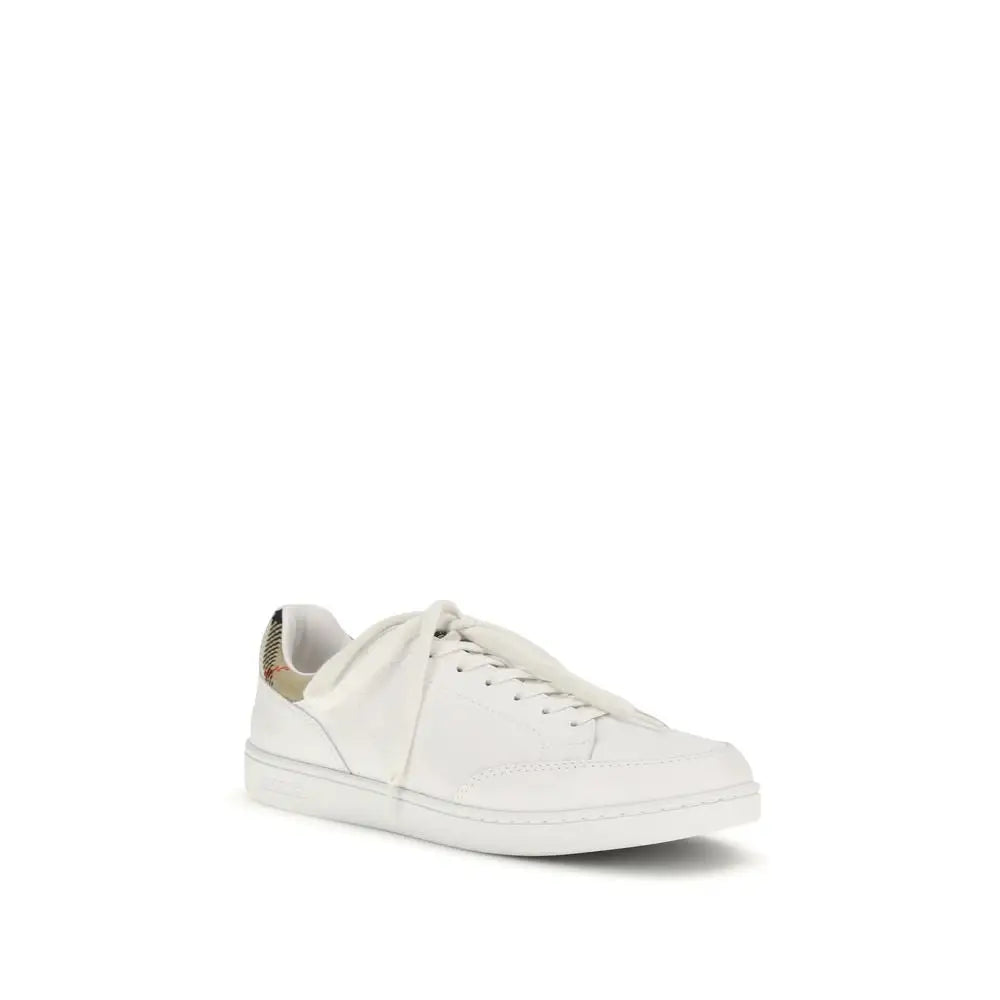 Burberry white calf læder Bos Taurus low top sneakers i minimalistisk design