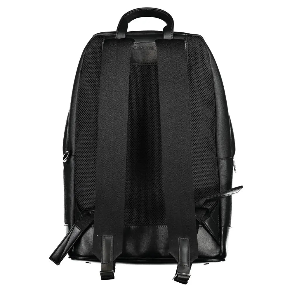 Calvin Klein black polyester backpack med meshpaneler og justerbare stropper