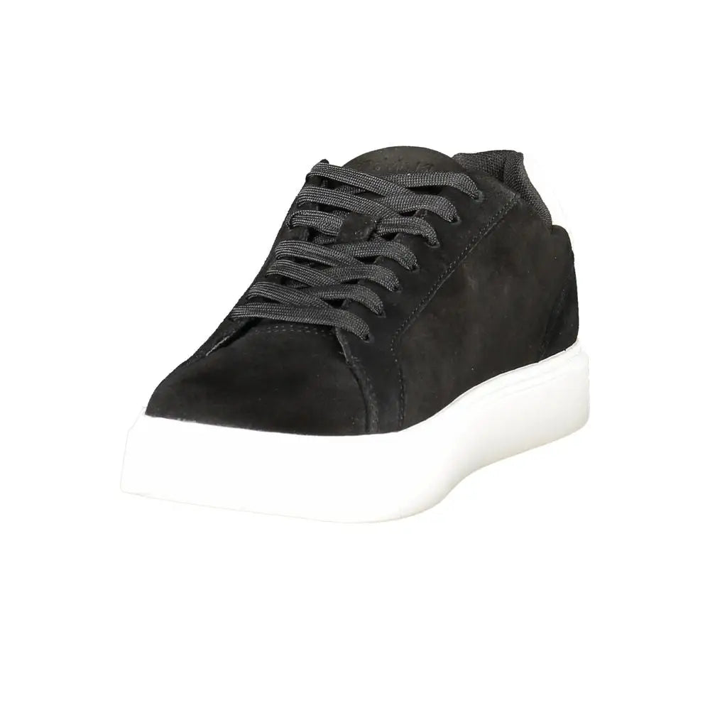 Calvin Klein black polyester sneakers: sorte suede lavsko med tyk hvid gummisål