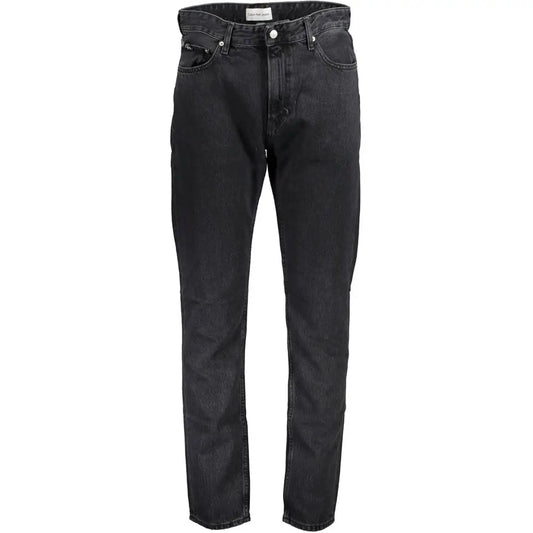 Calvin Klein chic washed dad jeans med sort denim og hvid etiket