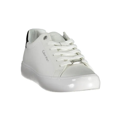 Calvin Klein white leather low-top sneaker med blankt læder og sølvdetaljer
