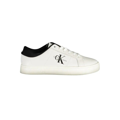 Hvide Calvin Klein polyester sneakers med sort logo og hælflap