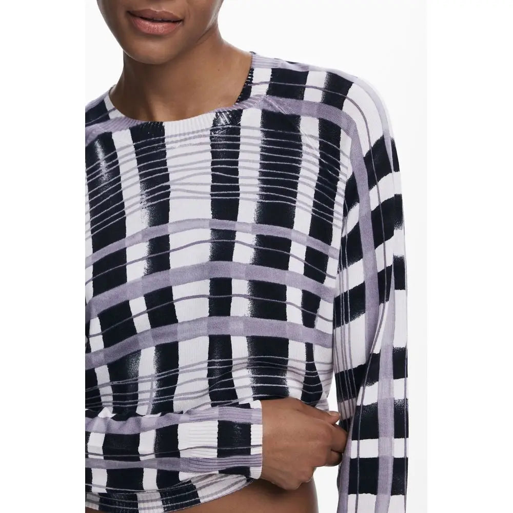 Desigual hvid viscose sweater med sort-hvid-grå ternmønster, ribkrave, outlet mærkevarer