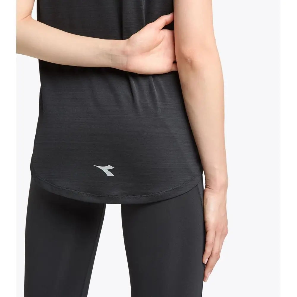 Diadora sort polyester T-shirt i sort atletisk tanktop med subtil tekstur og sølvlogo