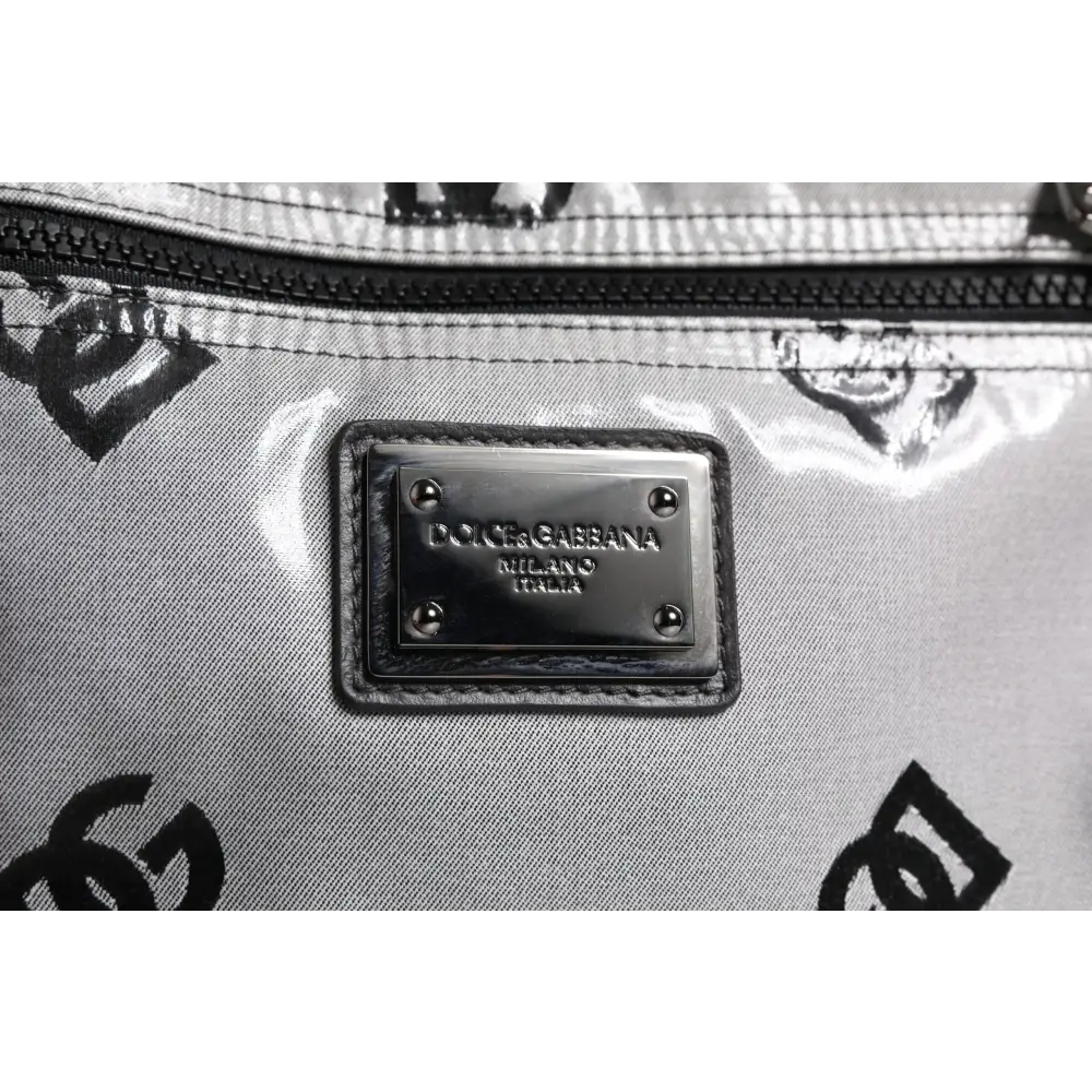 Elegante grå Dolce & Gabbana rygsæk med sort mønster og logo, 100% original