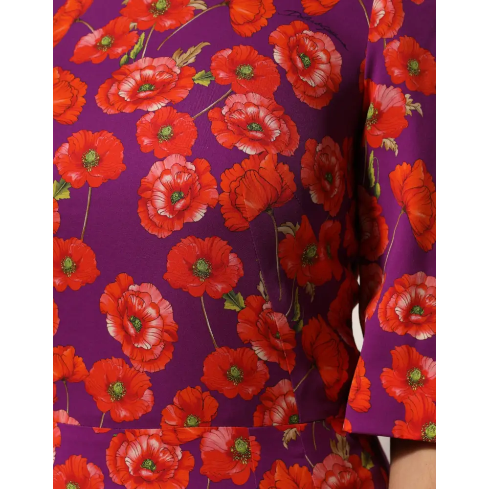 Dolce & Gabbana lilla silkeblomstrede midi-figursyet kjole med røde valmuer
