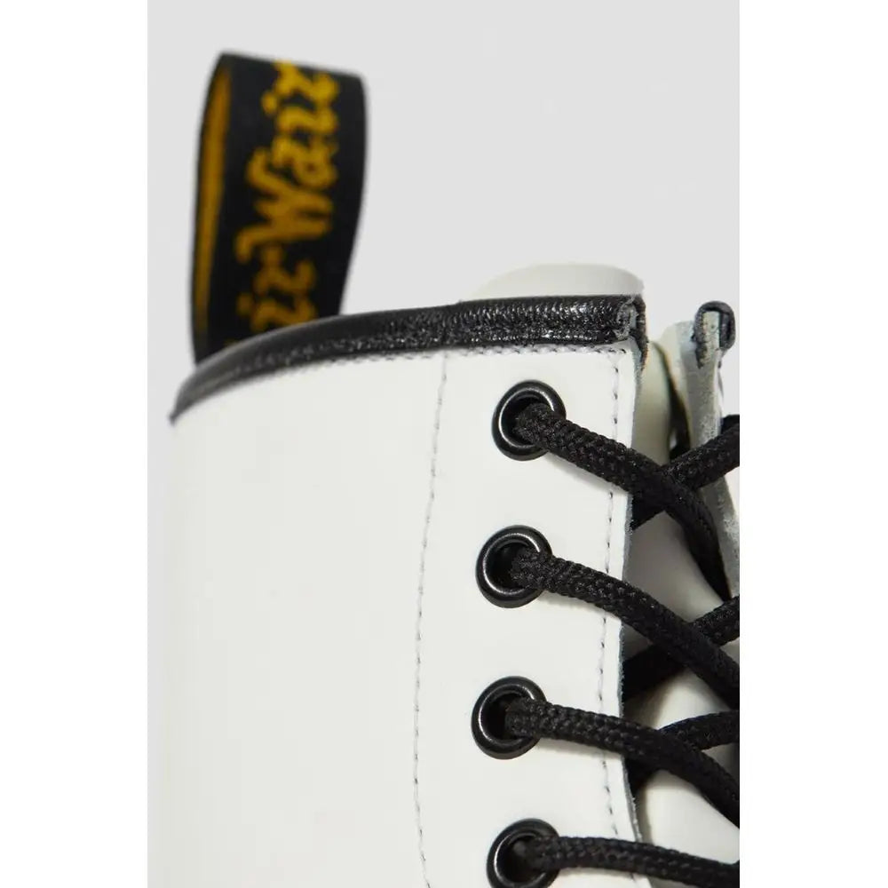 Dr. Martens white leather boot i hvidt læder