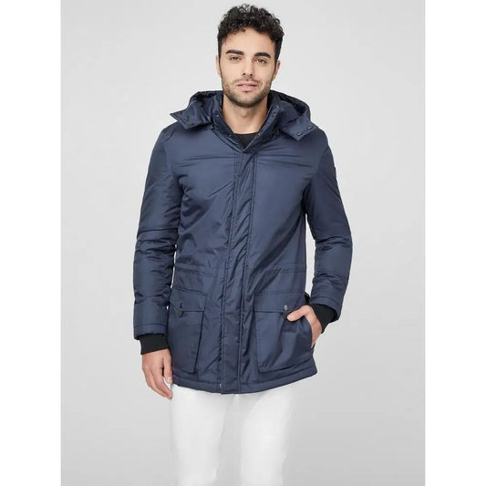 Guess navy blue polyester parka med sort trim og lommer. 100% originale brands