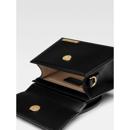 Jacquemus black leather Le Chiquito moyen mini crossbody bag med guld hardware