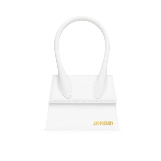 Hvid læder Jacquemus Le Chiquito moyen taske med minimalistisk design og guld Jacquemus-logo