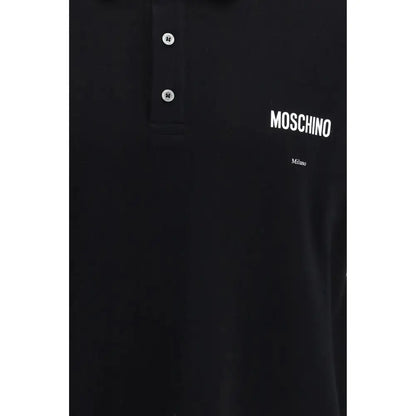 Sort Moschino sort polo t-shirt i sort sort med hvid logo og knapper