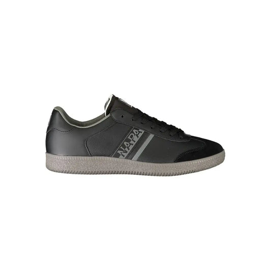 Napapijri black polyester sneaker med mat finish, grå striber og branding