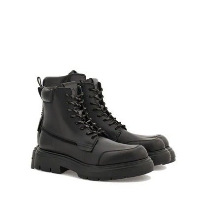 Salvatore Ferragamo Black Calfskin Lace-Up Boots - Ankelstøvler