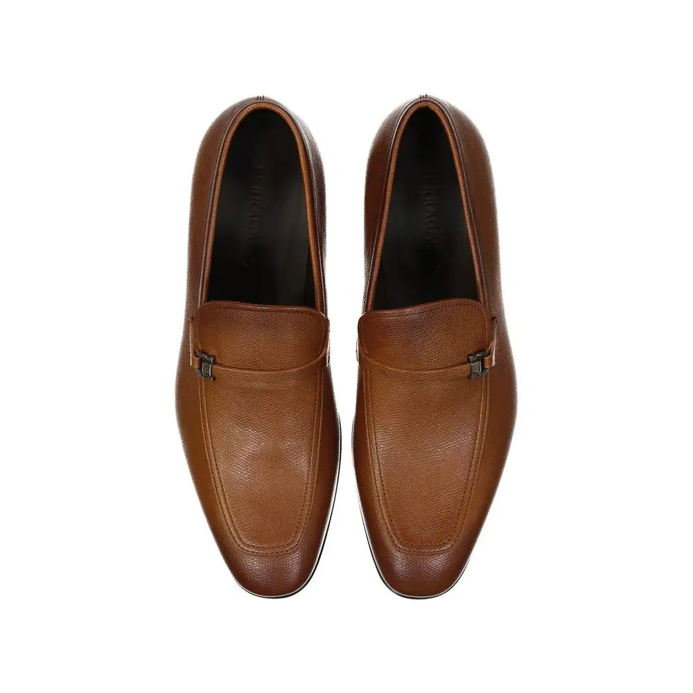 Salvatore Ferragamo brune slip-on loafers med ædelsten tekstur og sorte spænder