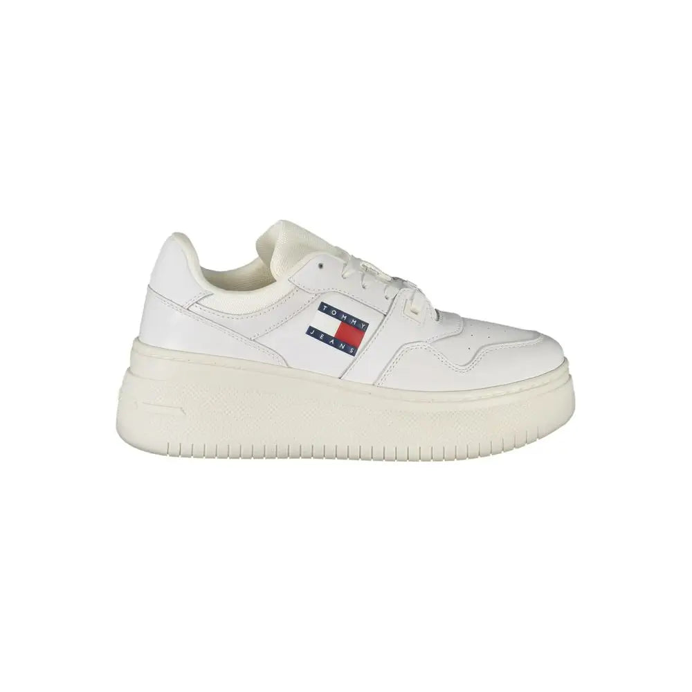 Tommy Hilfiger white leather sneaker med logo og platform sål