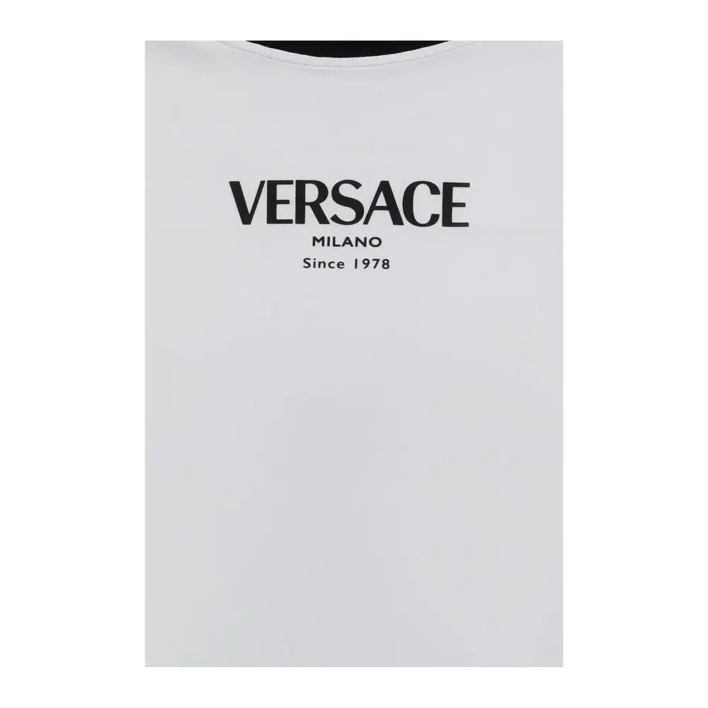 Versace hvid viscose t-shirt med sort Versace Milano-logo